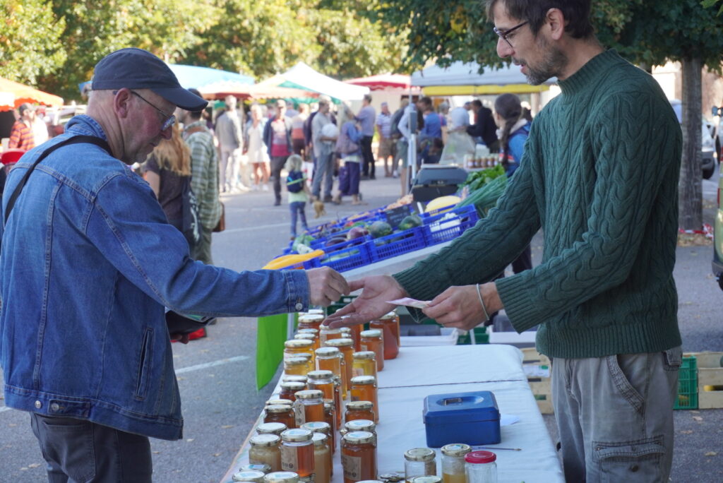 apiculteur producteur plateau de millevaches